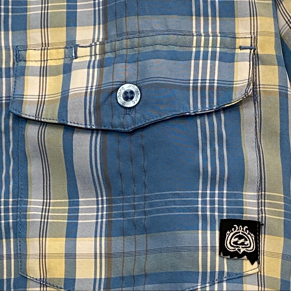 Billabong Button Down Shirt Small - image 4